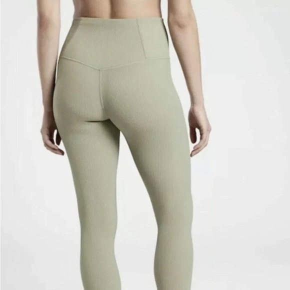 ATHLETA Activewear Elation Rib Tight Eucalyptus Green Leggings Size Medium - Picture 2 of 6